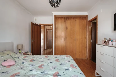 Moradia T4 para Venda em São Domingos de Rana