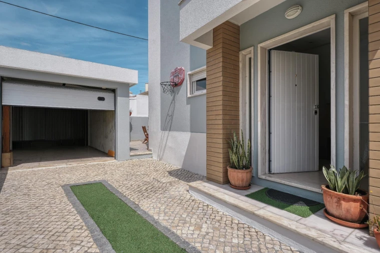 Moradia T4 para Venda em São Domingos de Rana Foto 4