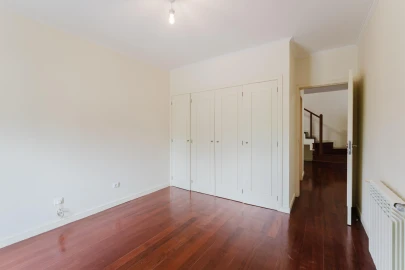Apartamento T5 para Venda em Costa