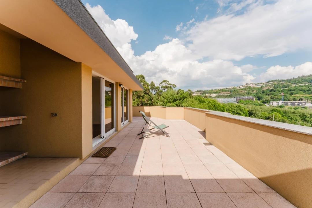 Apartamento T5 para Venda em Costa Foto 1