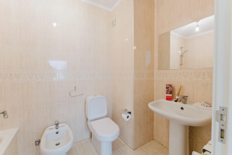 Apartamento T5 para Venda em Costa Foto 26