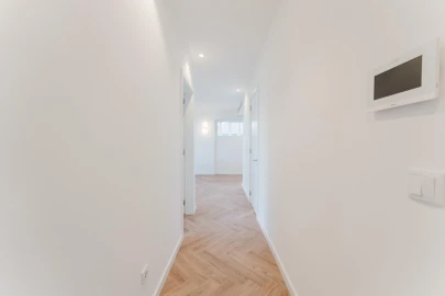Apartamento T2 para Venda em Campolide