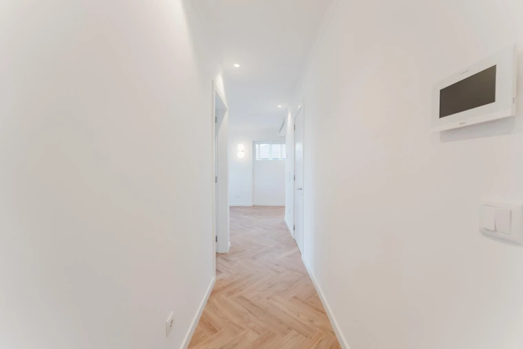 Apartamento T2 para Venda em Campolide Foto 12