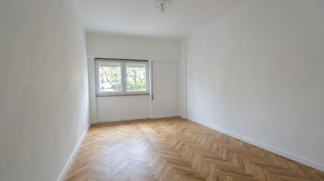 Apartamento T2 para Venda em Odivelas Foto 12