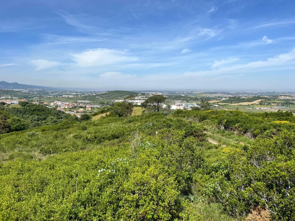 Terreno para Venda em Agualva e Mira-Sintra Foto 1