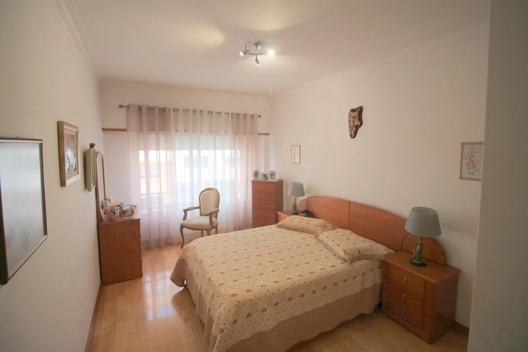 Apartamento T3 para Venda em Rio de Mouro Foto 20