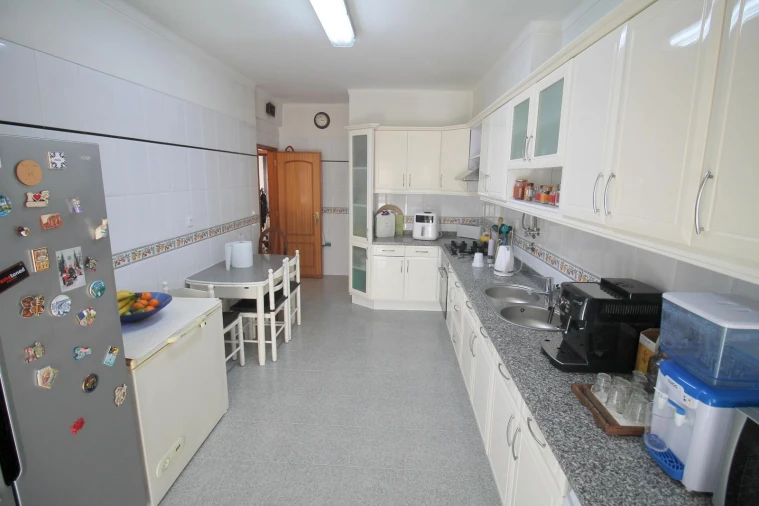 Apartamento T3 para Venda em Rio de Mouro Foto 15
