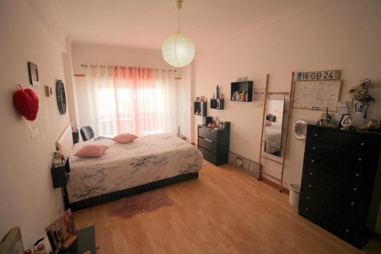 Apartamento T3 para Venda em Rio de Mouro Foto 19