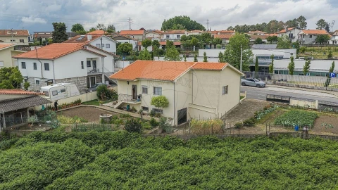 Moradia T3 para Venda em Moreira de Conegos
