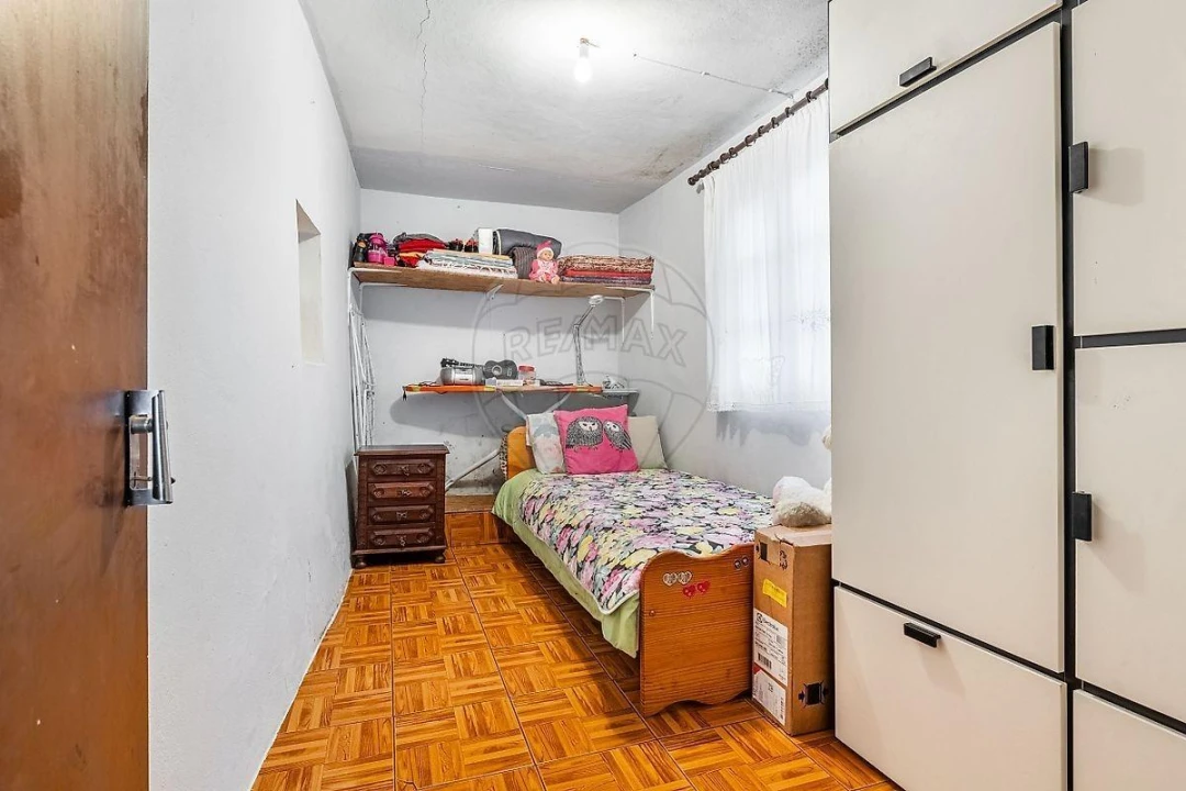 Moradia T3 para Venda em Travassos Foto 7