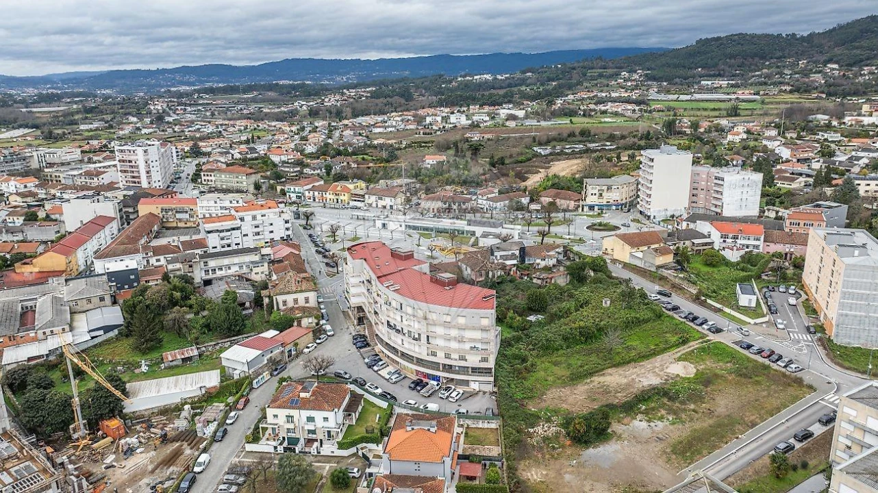 Apartamento T2 para Venda em Ferreiros, Prozelo e Besteiros Foto 17