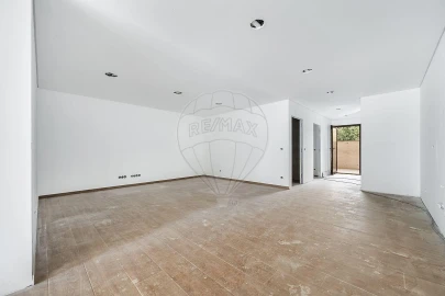 Apartamento T2 para Venda em Ferreiros, Prozelo e Besteiros