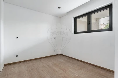Apartamento T2 para Venda em Ferreiros, Prozelo e Besteiros