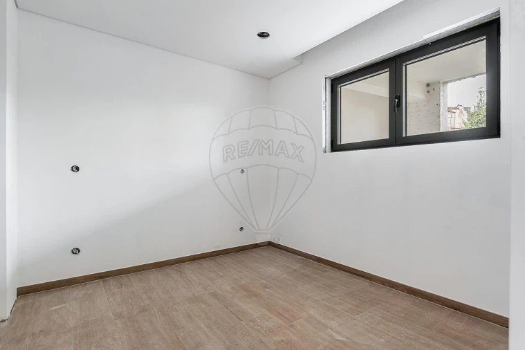 Apartamento T2 para Venda em Ferreiros, Prozelo e Besteiros Foto 9