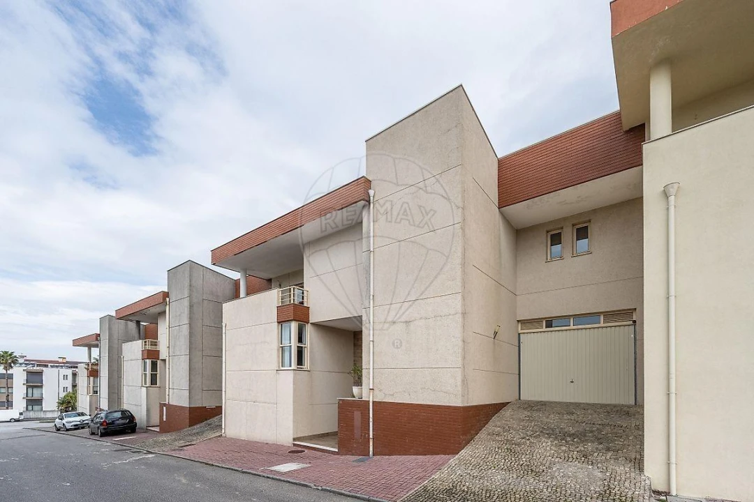 Moradia T4 para Venda em Paços de Ferreira Foto 12
