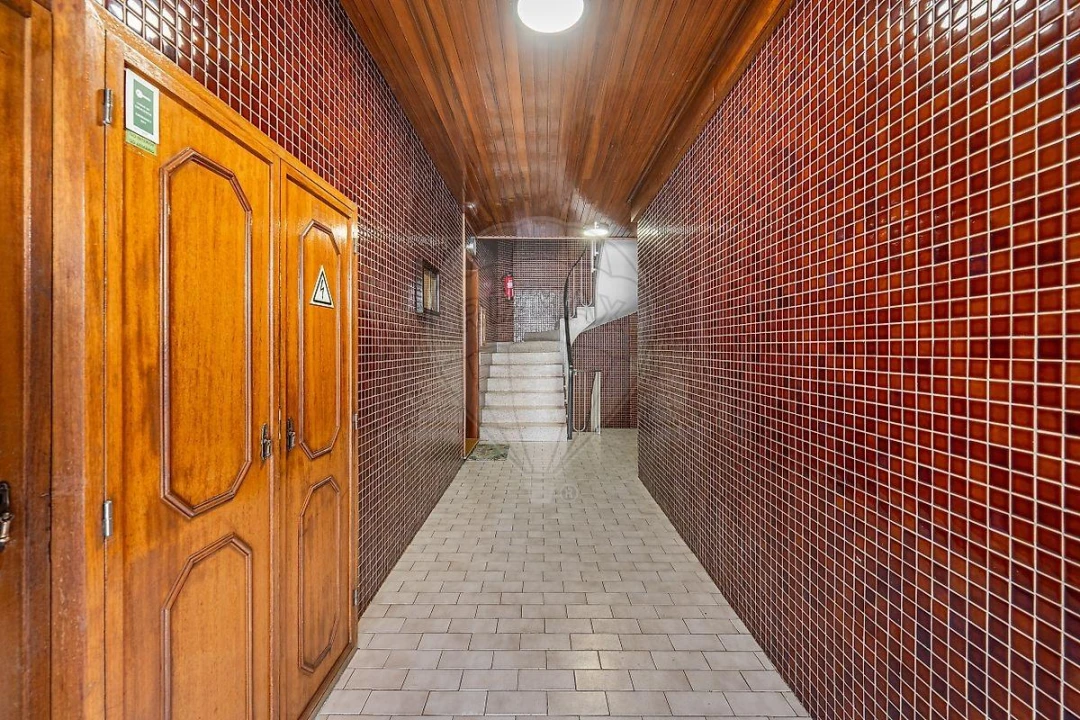 Apartamento T4 para Venda em Mafamude e Vilar do Paraíso Foto 11