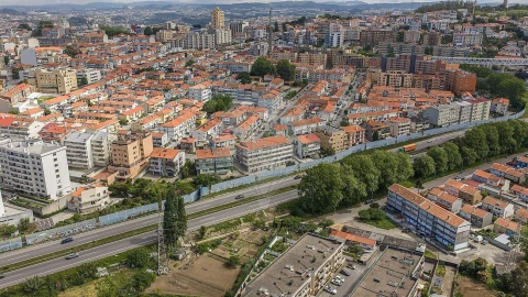 Apartamento T4 para Venda em Mafamude e Vilar do Paraíso