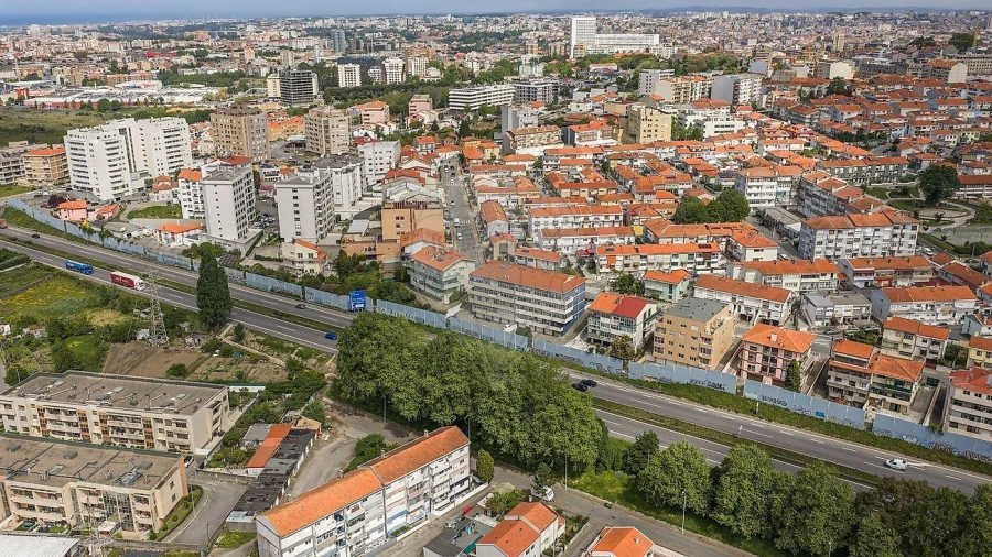 Apartamento T4 para Venda em Mafamude e Vilar do Paraíso Foto 6