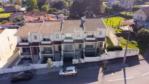Moradia T3 para Venda em Vila Nova de Famalicão e Calendário