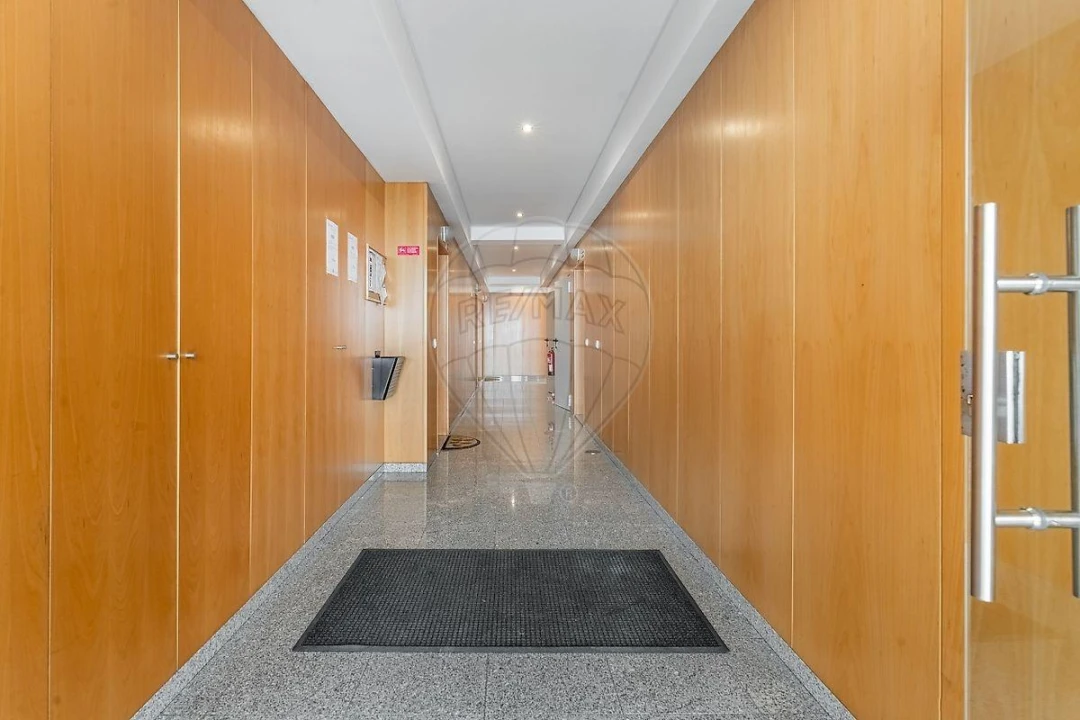 Apartamento T1 para Venda em Braga (Maximinos, Sé e Cividade) Foto 15