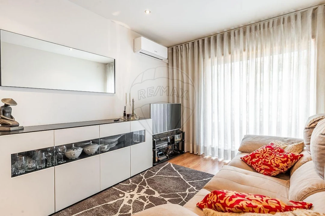 Apartamento T1 para Venda em Braga (Maximinos, Sé e Cividade) Foto 3