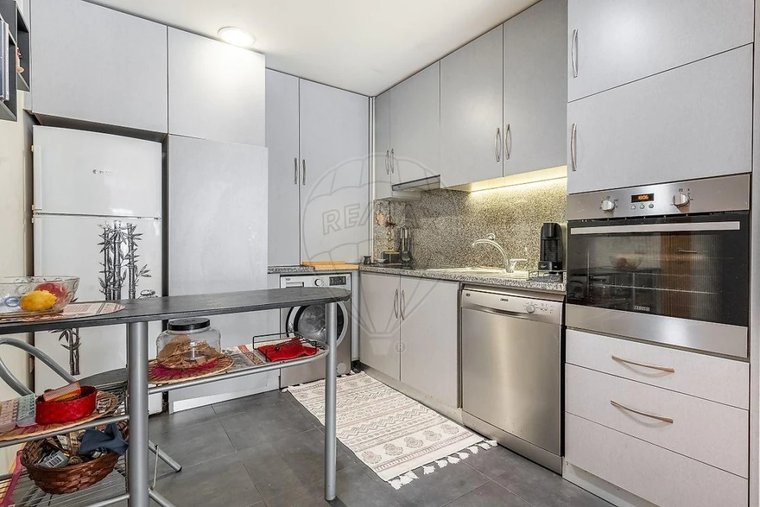 Apartamento T1 para Venda em Braga (Maximinos, Sé e Cividade) Foto 6