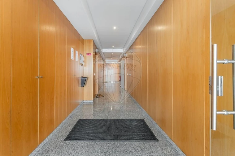 Apartamento T1 para Venda em Braga (Maximinos, Sé e Cividade) Foto 15
