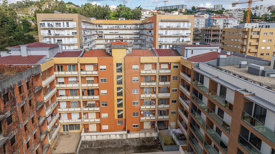 Apartamento T1 para Venda em Braga (Maximinos, Sé e Cividade) Foto 18