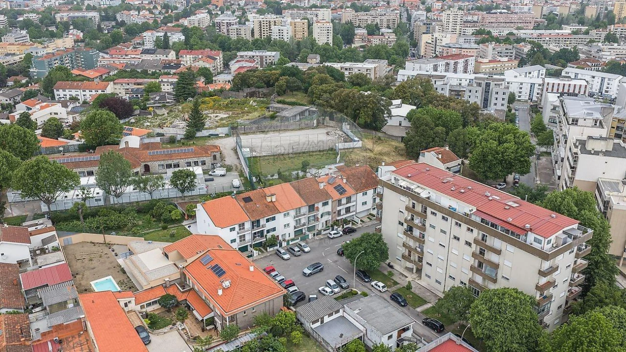 Moradia T4 para Venda em Braga (Maximinos, Sé e Cividade) Foto 3