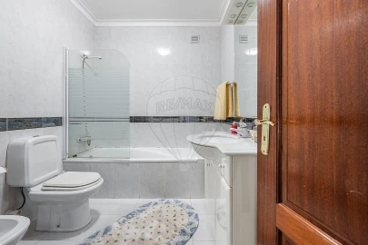 Moradia T4 para Venda em Braga (Maximinos, Sé e Cividade)
