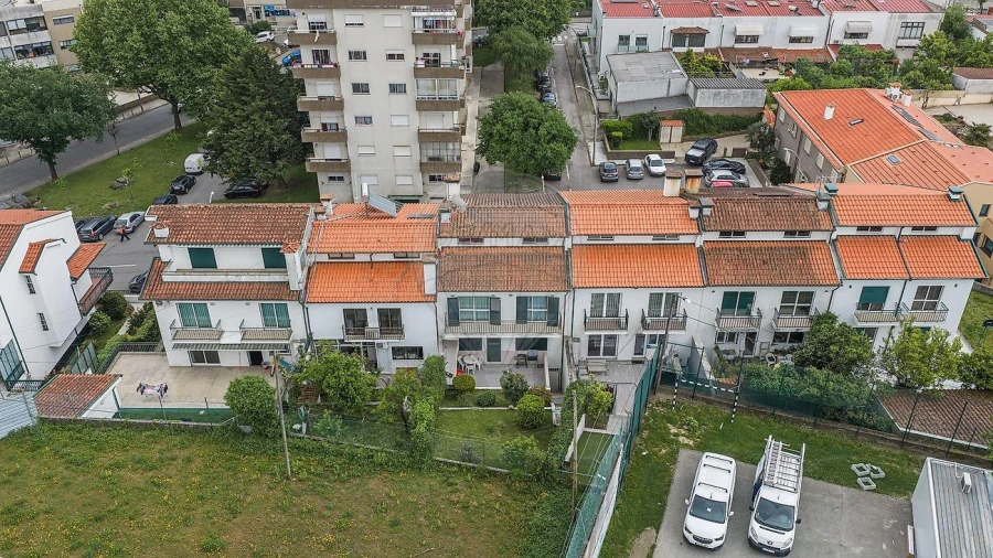 Moradia T4 para Venda em Braga (Maximinos, Sé e Cividade) Foto 8