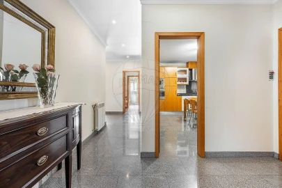 Moradia T3 para Venda em Mesão Frio