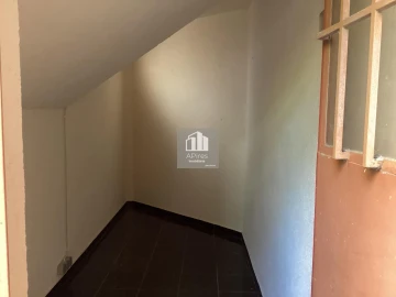 Armazém para Venda em Costa da Caparica