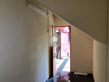 Armazém para Venda em Costa da Caparica