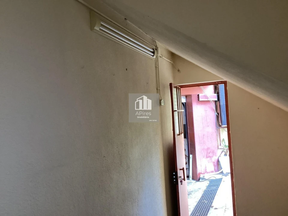 Armazém para Venda em Costa da Caparica Foto 7