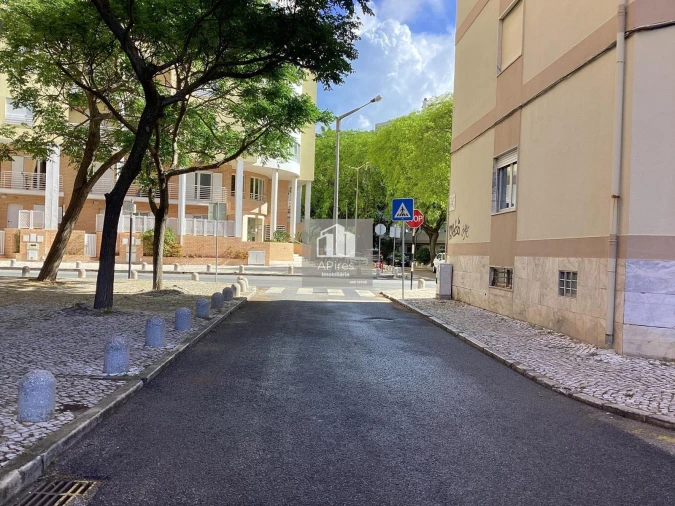 Armazém para Venda em Costa da Caparica Foto 15
