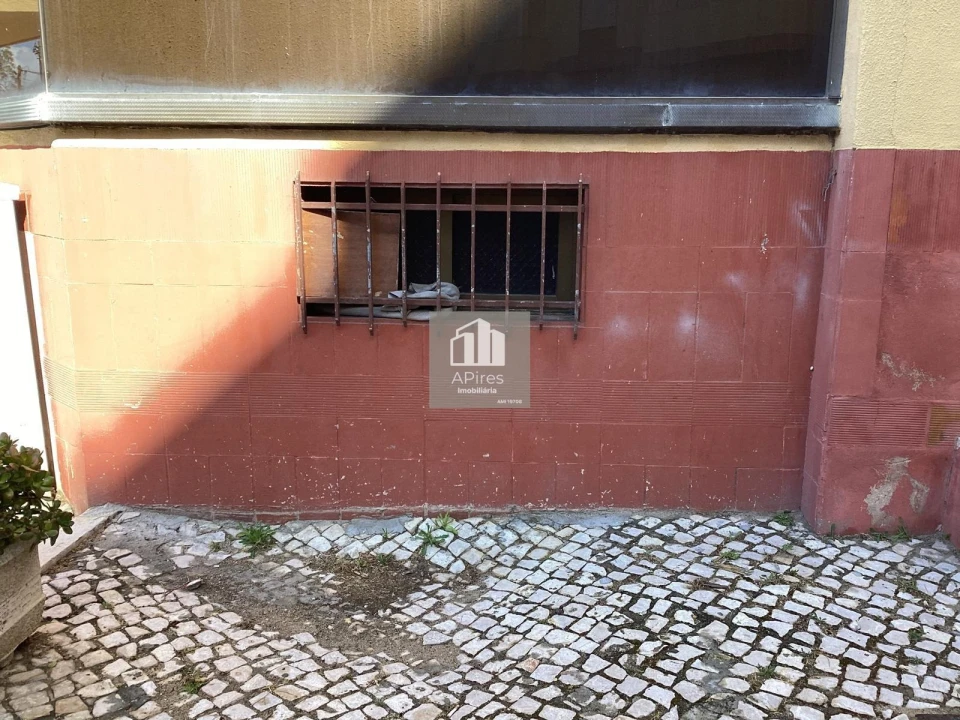 Armazém para Venda em Costa da Caparica Foto 11