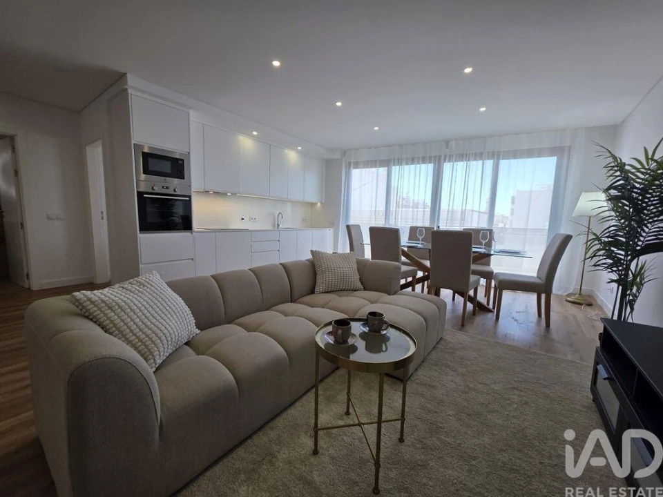 Apartamento T2 para Venda em Olhão Foto 2