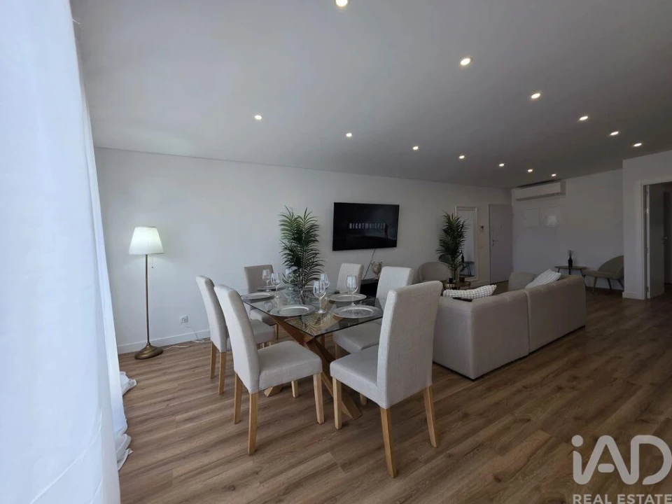 Apartamento T2 para Venda em Olhão Foto 12
