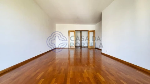 Apartamento T3 para Venda em Póvoa de Varzim, Beiriz e Argivai