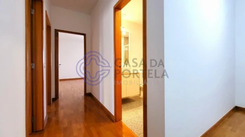 Apartamento T3 para Venda em Póvoa de Varzim, Beiriz e Argivai