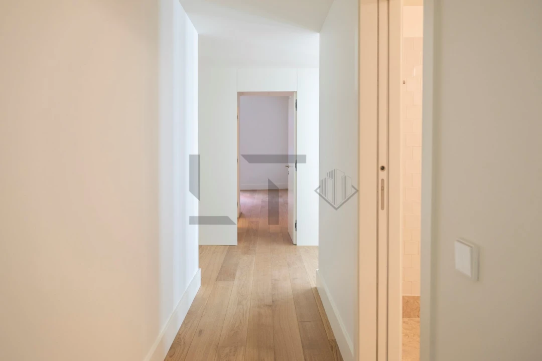 Apartamento T2 para Venda em Santo António Foto 4