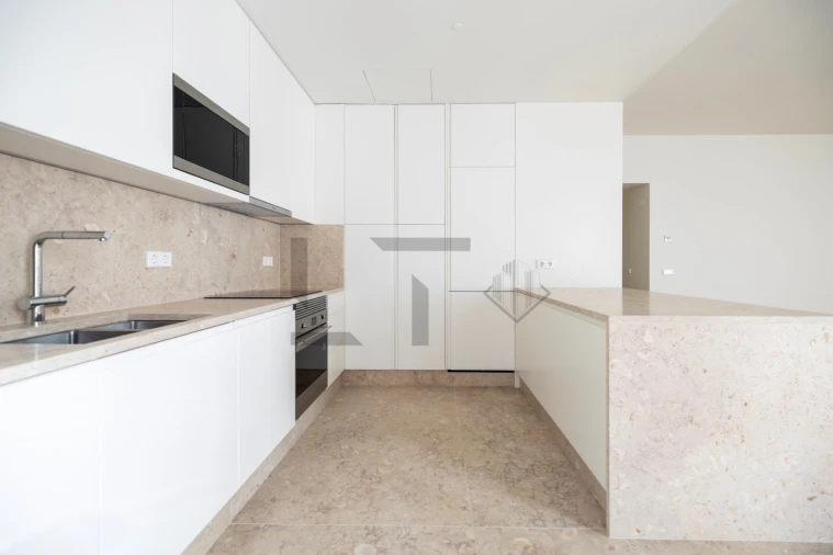 Apartamento T2 para Venda em Santo António Foto 9