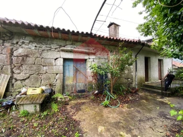 Moradia T7 para Venda em Valbom (São Pedro), Passô e Valbom (São Martinho)