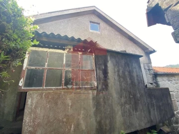Moradia T7 para Venda em Valbom (São Pedro), Passô e Valbom (São Martinho)