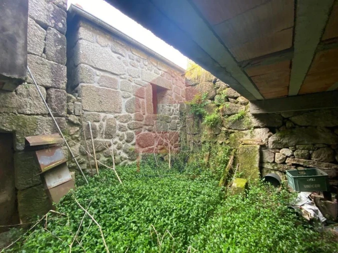 Moradia T7 para Venda em Valbom (São Pedro), Passô e Valbom (São Martinho) Foto 13