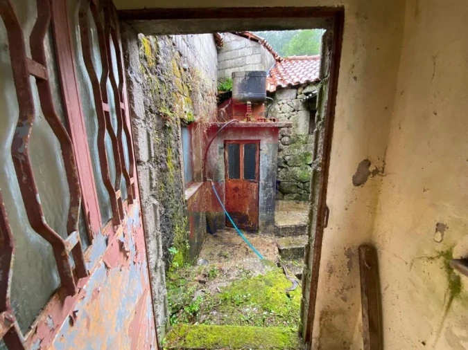 Moradia T7 para Venda em Valbom (São Pedro), Passô e Valbom (São Martinho) Foto 12