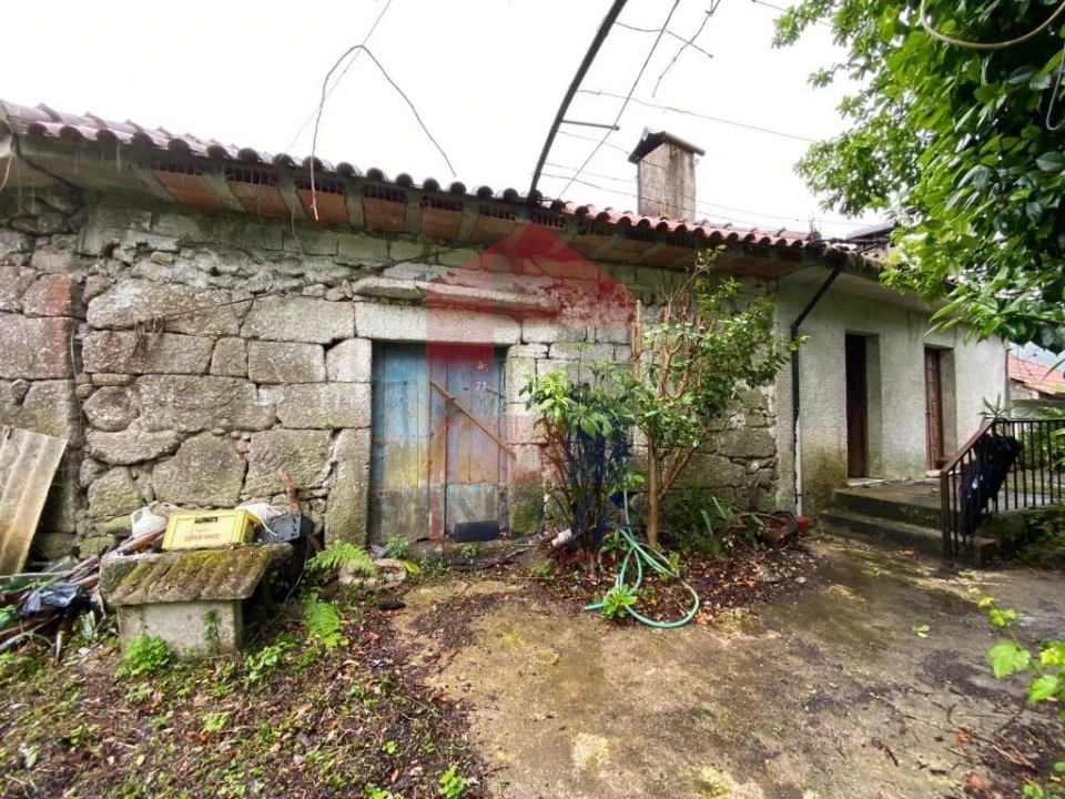 Moradia T7 para Venda em Valbom (São Pedro), Passô e Valbom (São Martinho) Foto 1