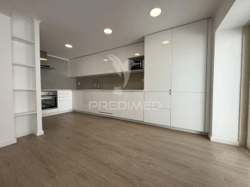 Apartamento T2 para Venda em Romeira e Várzea