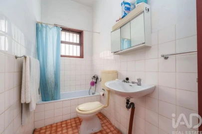 Moradia T6 para Venda em Quarteira